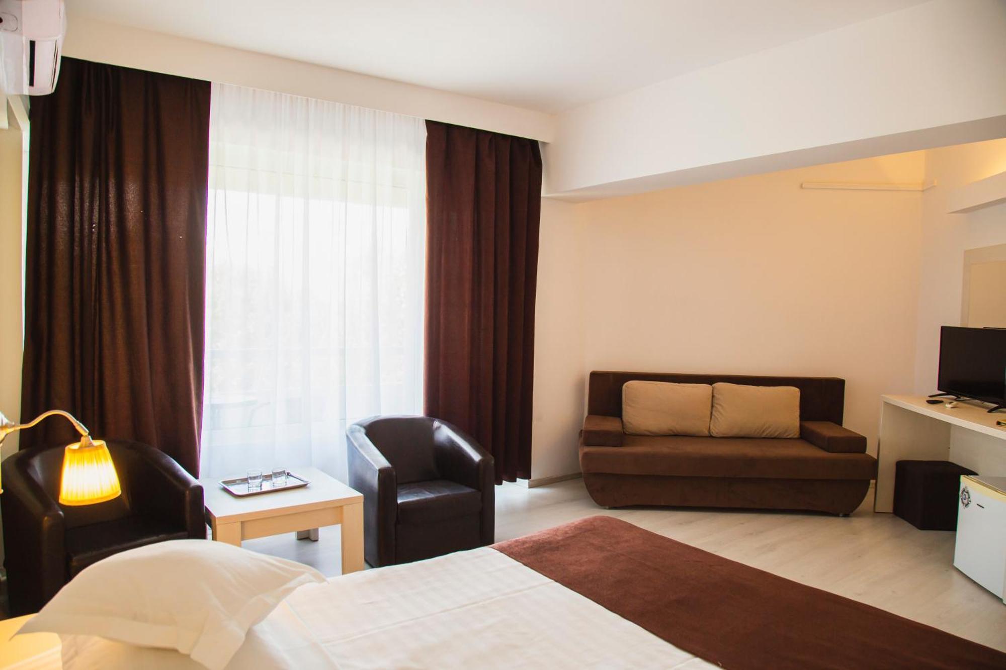 Hotel Ambasador Mamaia Luaran gambar