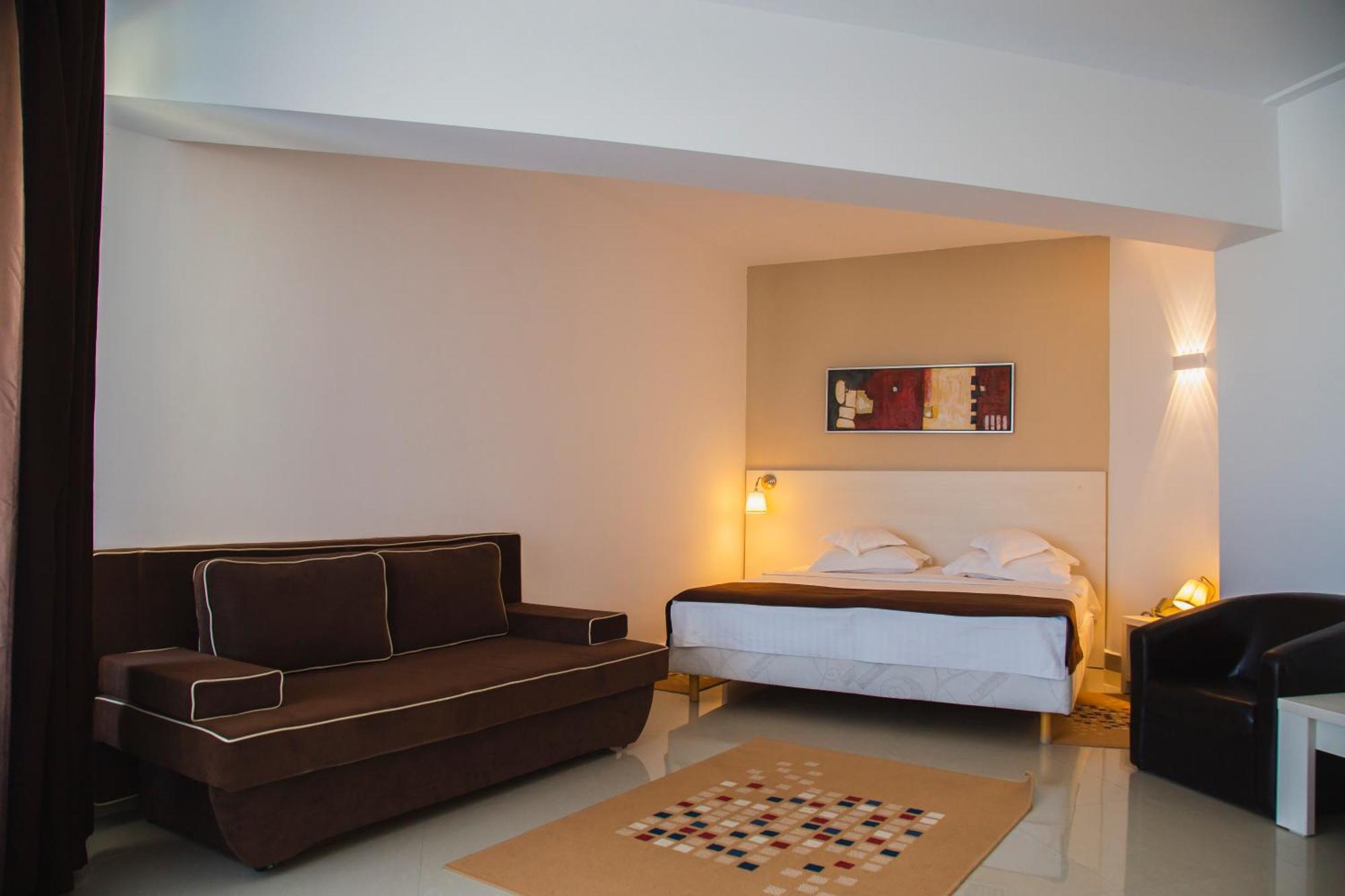 Hotel Ambasador Mamaia Luaran gambar