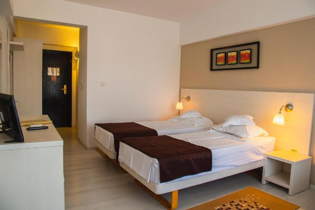 Hotel Ambasador Mamaia Luaran gambar