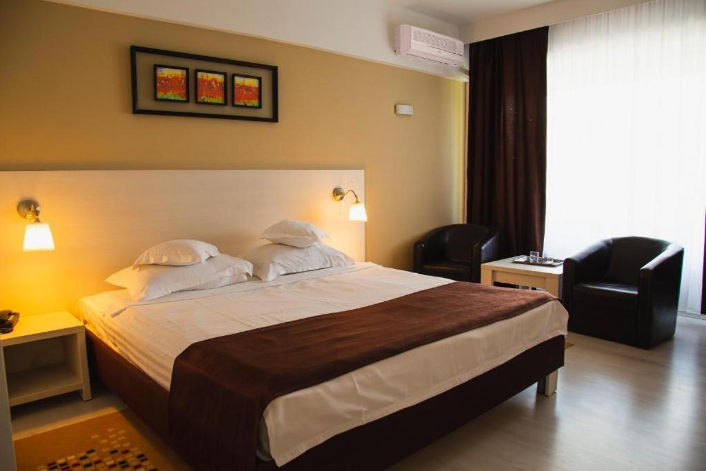 Hotel Ambasador Mamaia Luaran gambar