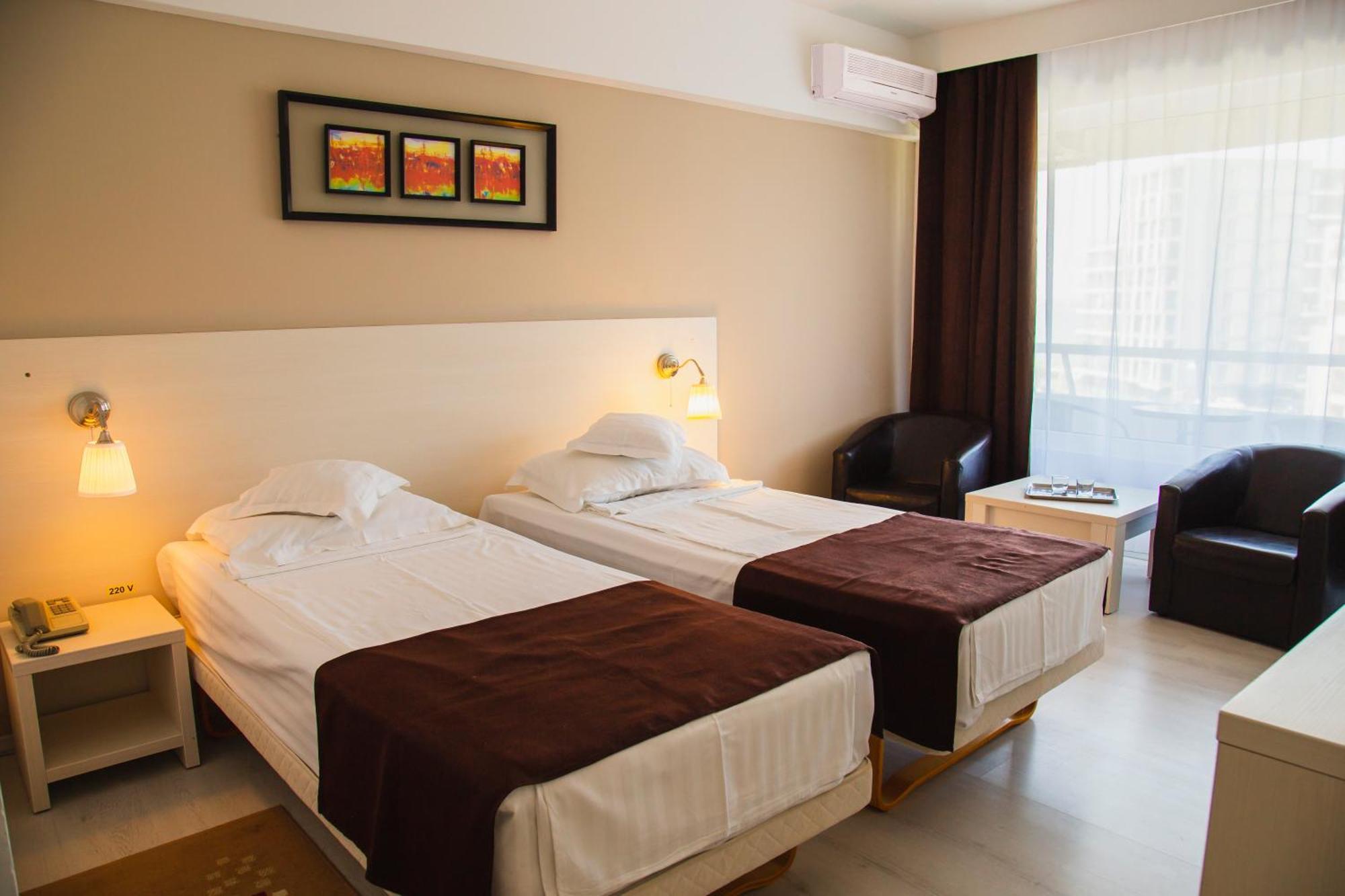 Hotel Ambasador Mamaia Luaran gambar