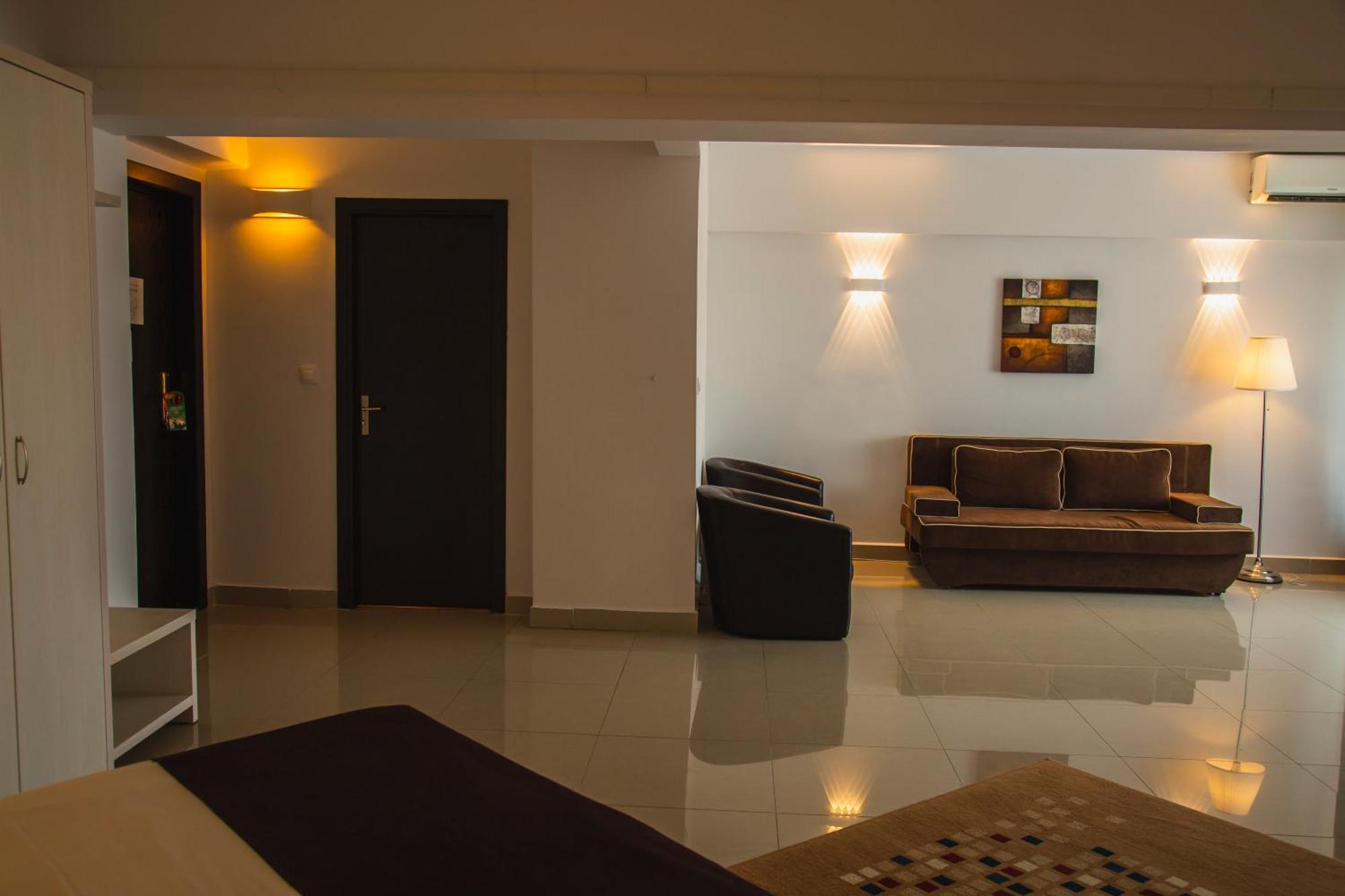 Hotel Ambasador Mamaia Luaran gambar