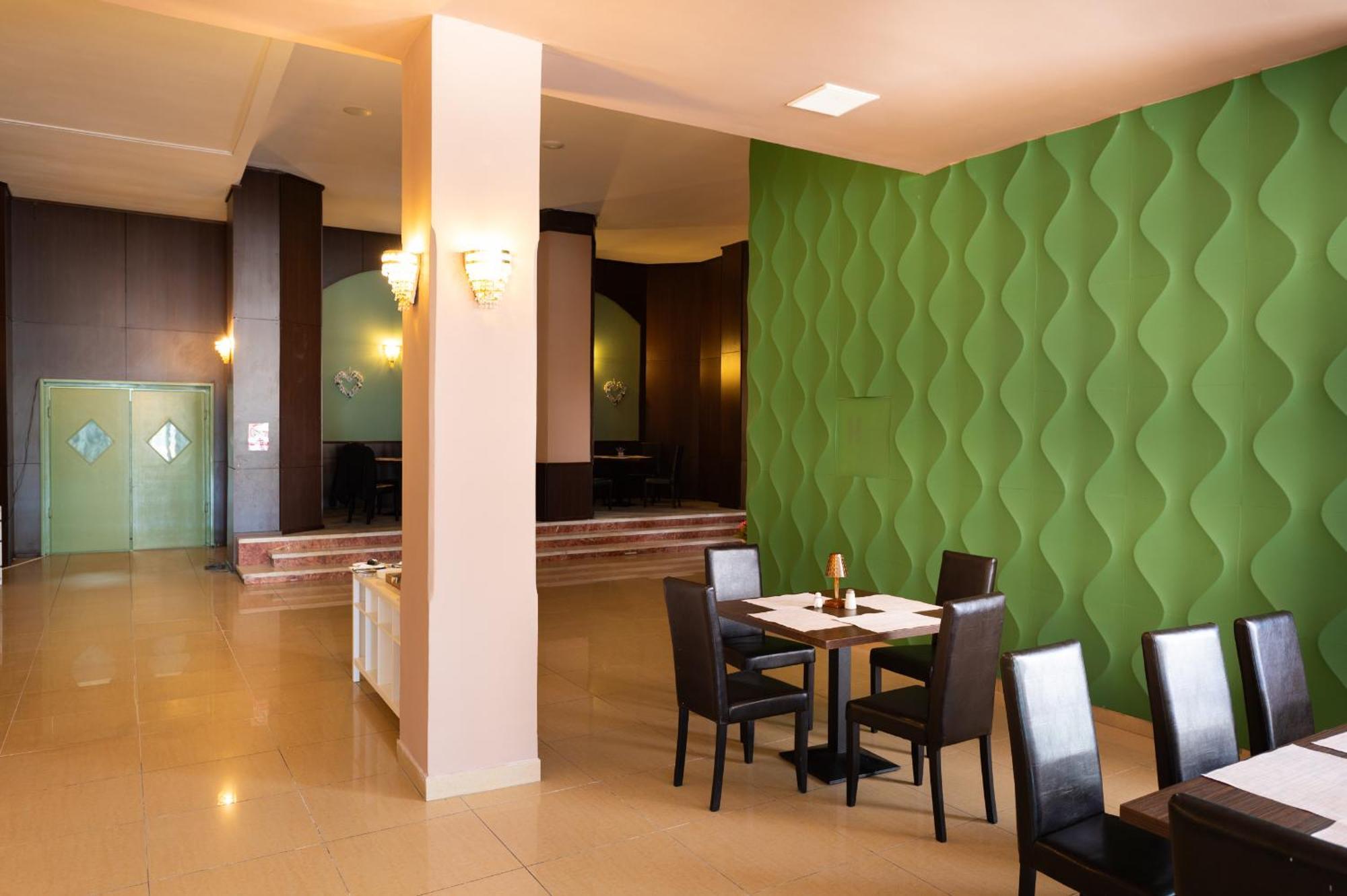 Hotel Ambasador Mamaia Luaran gambar