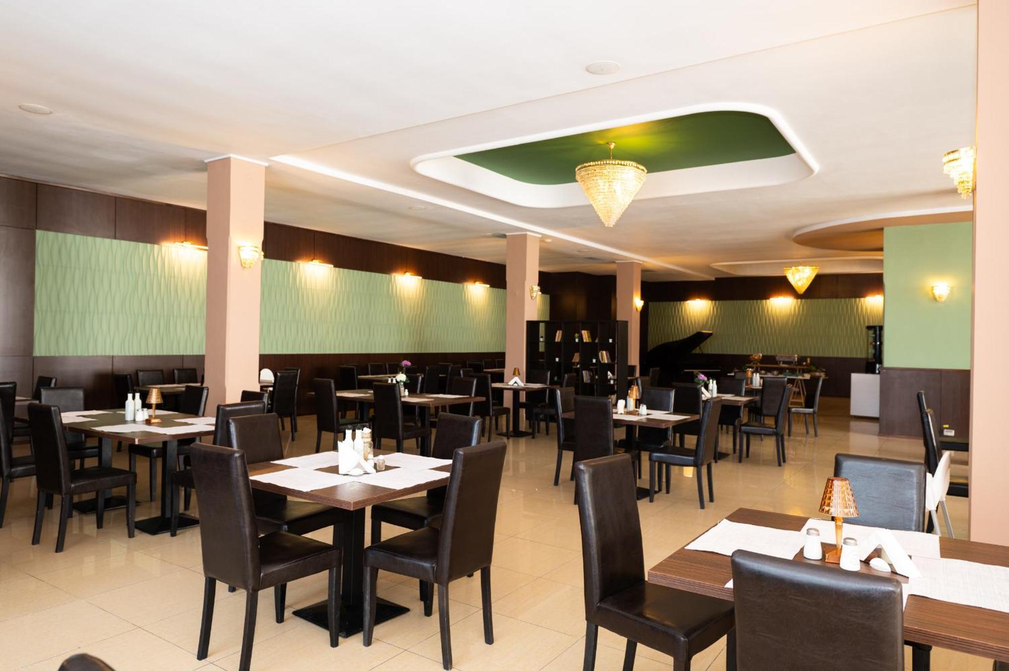 Hotel Ambasador Mamaia Luaran gambar
