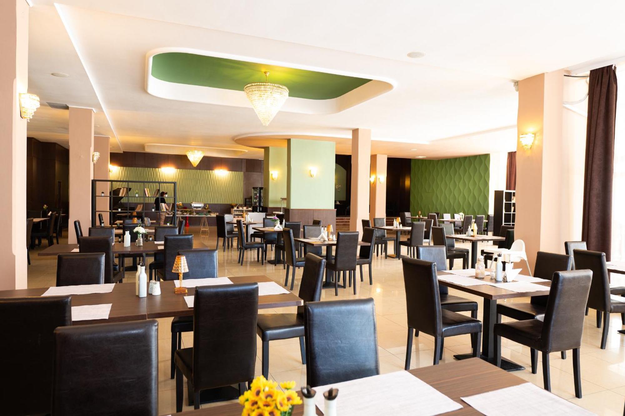 Hotel Ambasador Mamaia Luaran gambar