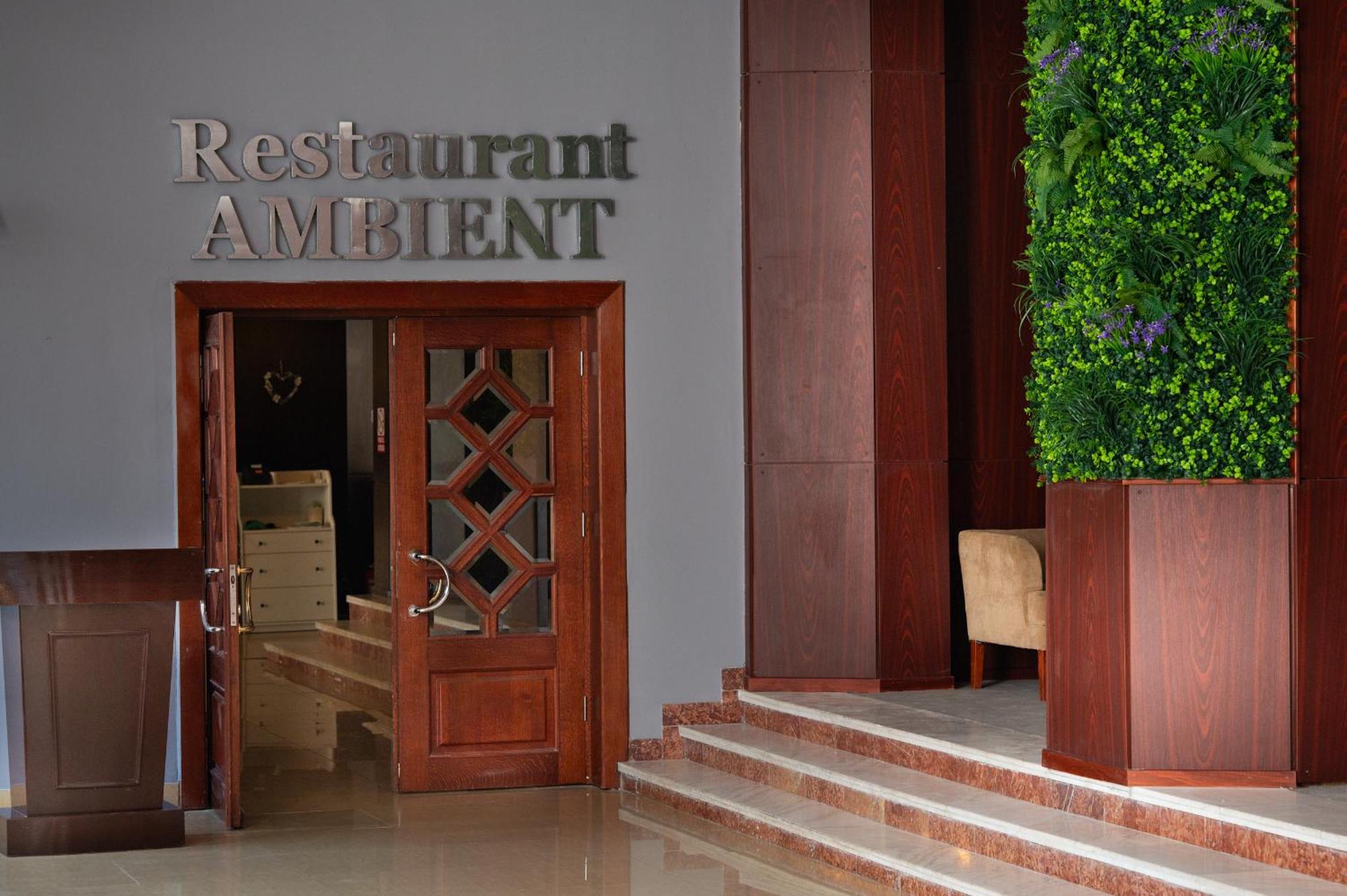 Hotel Ambasador Mamaia Luaran gambar